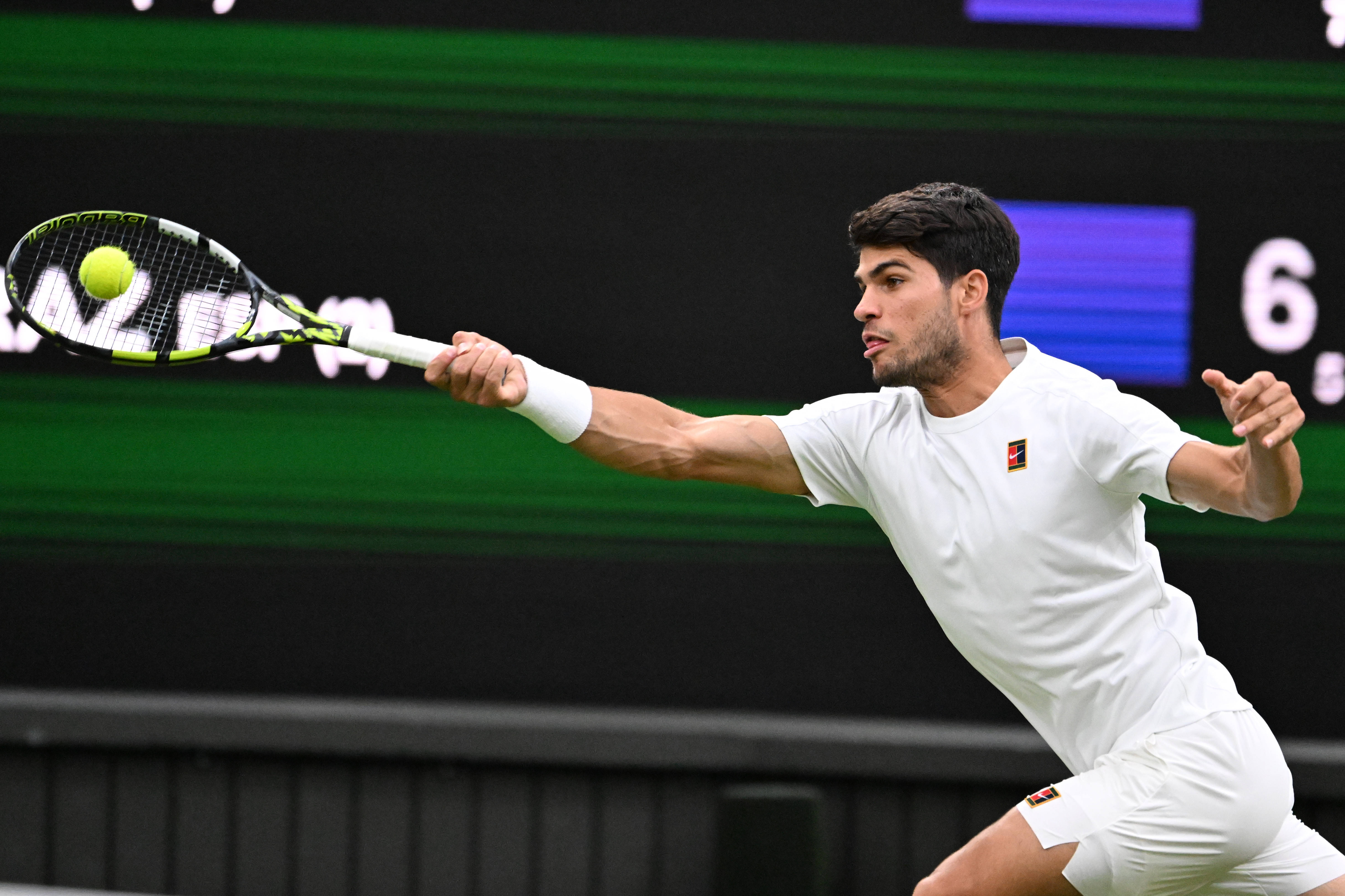 关于温网横扫ATP总决赛，阿尔卡拉斯惊艳四座的信息