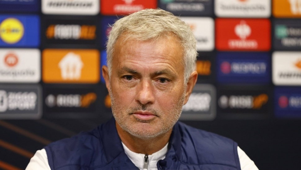 穆里尼奥战术猛烈,执教球队晋级成功 穆里尼奥战术猛烈,执教球队晋级成功