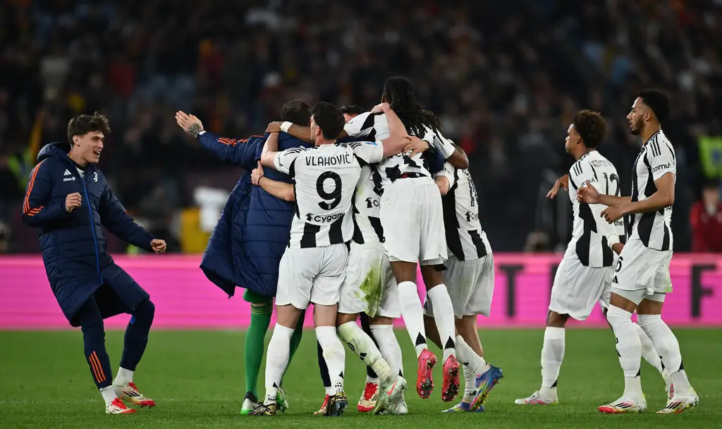 西甲联赛争夺激烈，胜者为王