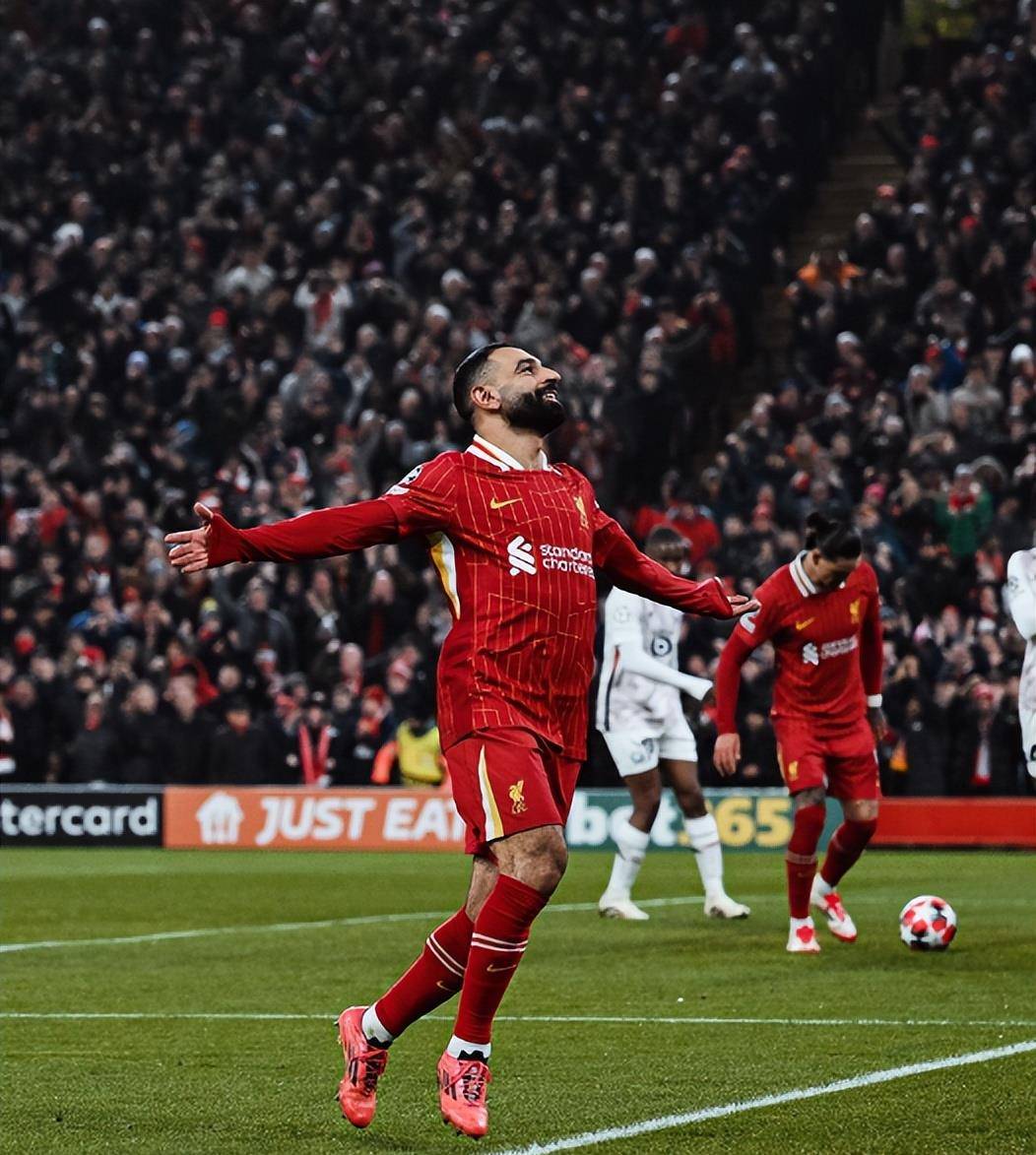 关于曼联主场逼平阿森纳，在积分榜上继续厮杀的信息