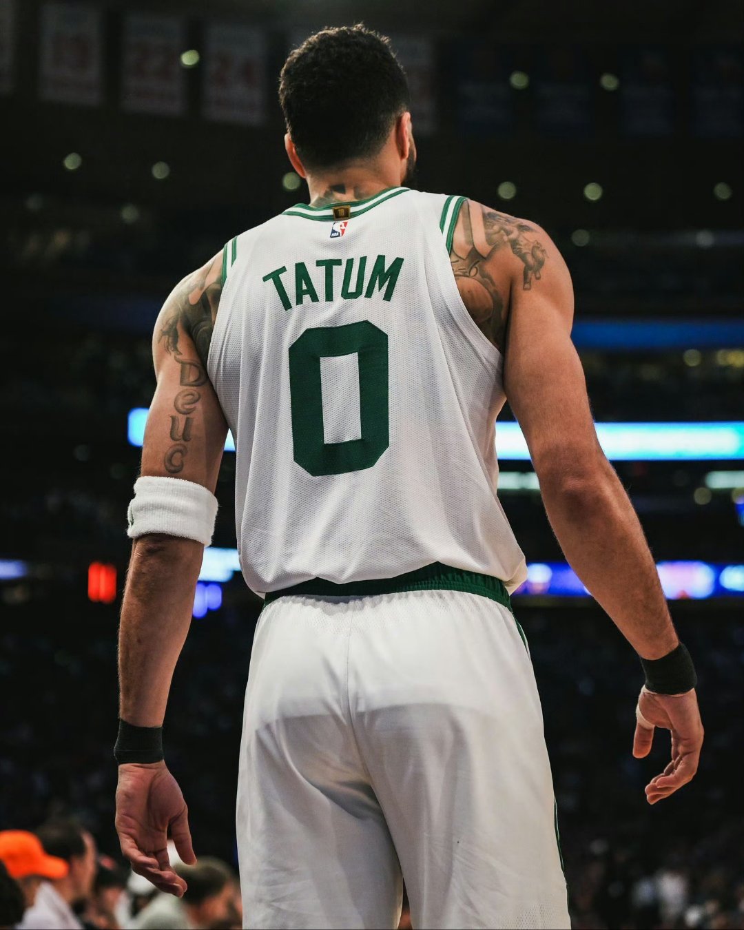 中国男篮横扫步行者，塔图姆关键制胜的简单介绍