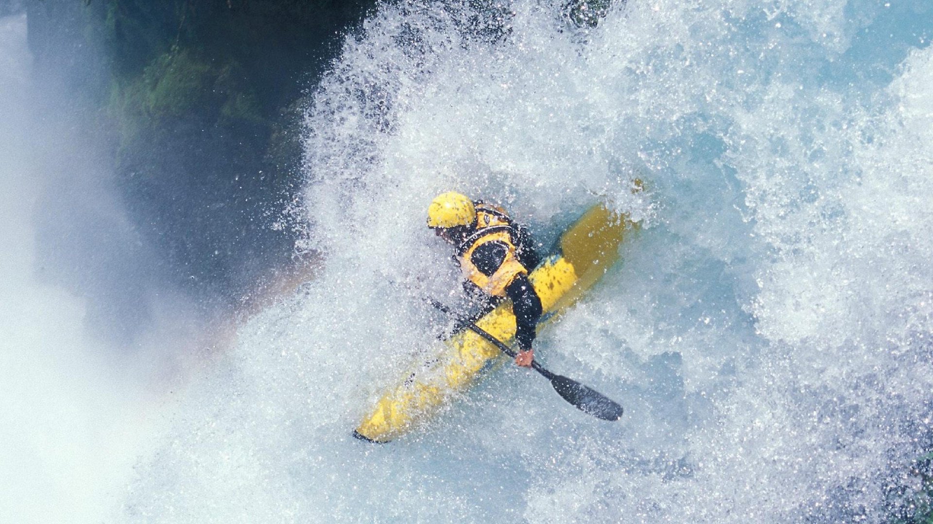 足球与历史的交错，当德国轻取巴黎遇见本泽马状态火热
